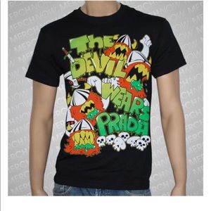 Classic Vikings devil wears Prada Scene shirt (L)